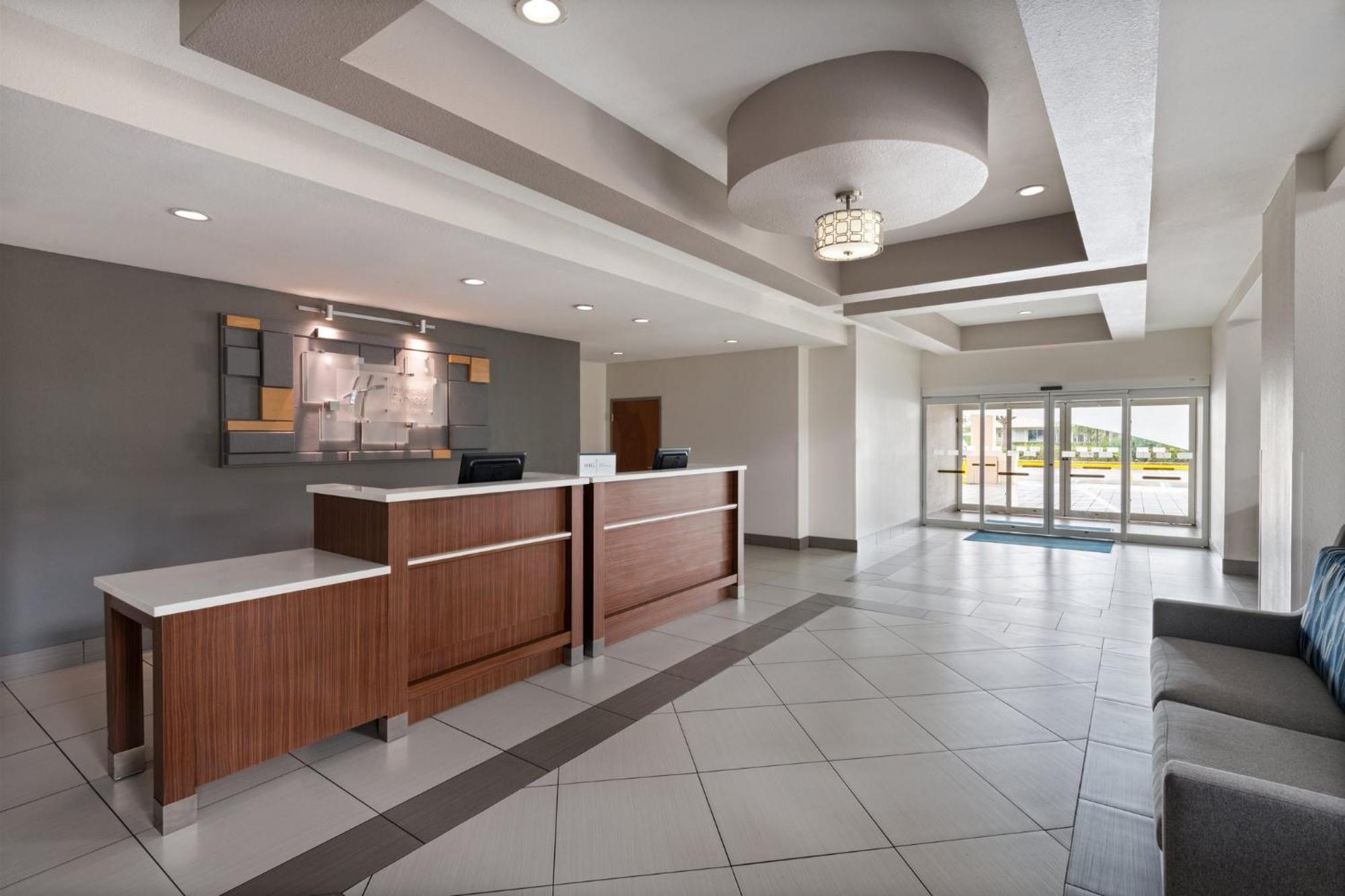 Holiday Inn Express & Suites Boynton Beach West By Ihg Exterior photo